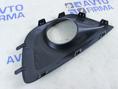 Рамки ПТФ в бампер нового образца для Лада Гранта