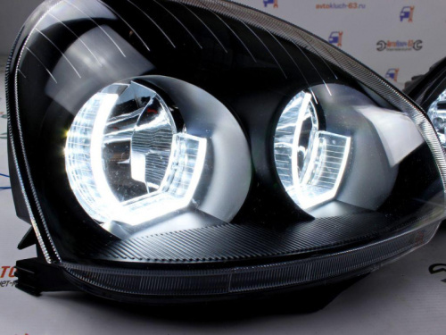 Тюнинг фары в стиле Mersedes Benz c ангельскими глазками и черной маской на ВАЗ 2170 Лада Приора