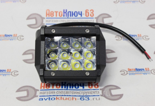 Дополнительная прямоугольная светодиодная фара С-36