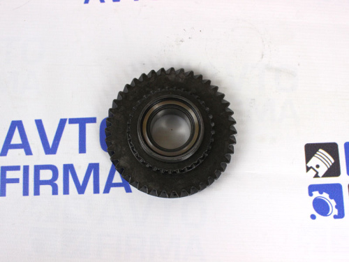 Шестерни рядов с 1 по 4 передачи