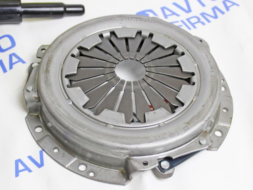 Комплект сцепления с подшипником на ВАЗ 2123 Hofer HF530092