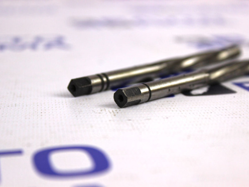 Развертка направляющих втулок клапанов 8,022-8,029 мм в интернет-магазине avtofirma63.ru 