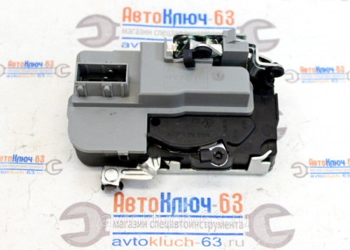 Замок с электроприводом передний на Лада Калина