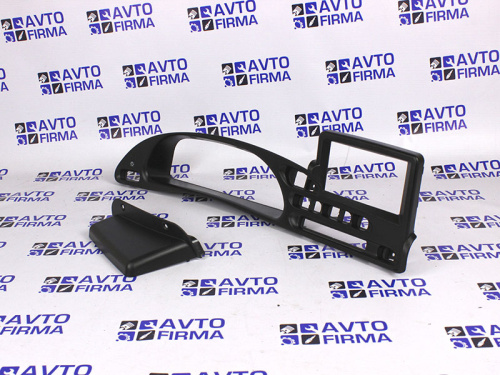 Оригинальная рамка под мультимедиа Шевроле Нива