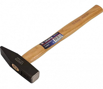Молоток с ручкой из дерева Гикори 600 грамм Licota