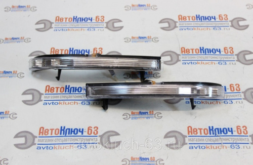 Повторители поворота в боковые зеркала для а/м 2170 (стандарт)