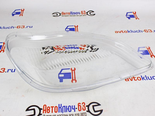 Стекло левой фары нового образца на ВАЗ 2123 Шевроле Нива