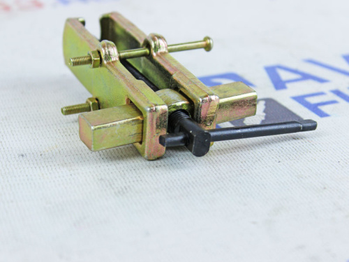 Съемник 2-х лапый раздвижной со стяжкой 75 мм Техмаш в интернет-магазине avtofirma63.ru 