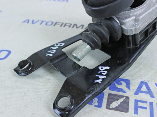 Привод управления механизма выбора передач на Шевроле Нива